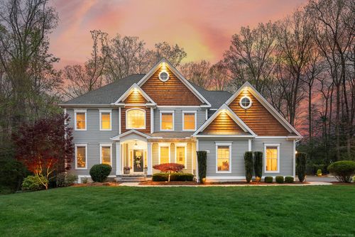 94 Alpine Dr, Unionville, CT, 06085-1192 | Card Image
