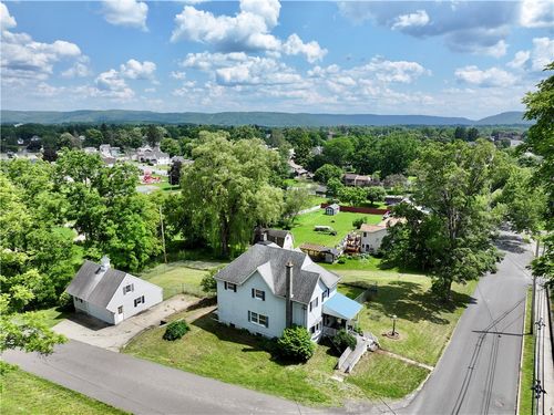534 Waverly St, Waverly, NY, 14892-1142 | Card Image