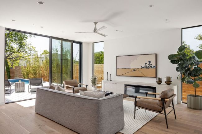 A - 303 W Elizabeth St, House other with 5 bedrooms, 5 bathrooms and 2 parking in Austin TX | Image 13