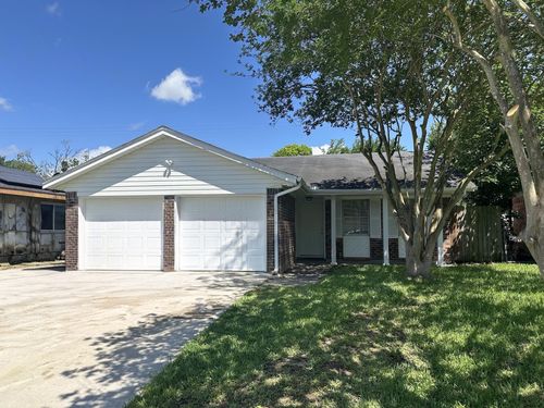 934 Bacliff Dr, Bacliff, TX, 77518-2437 | Card Image