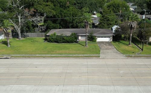 2530 Nall St, Port Neches, TX, 77651-4706 | Card Image