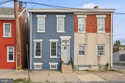 802 George St, NORRISTOWN, PA, 19401-3733 | Card Image
