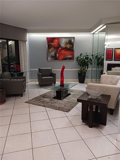 l2-1000 Saint Charles Pl, Pembroke Pines, FL, 33026-3354 | Card Image