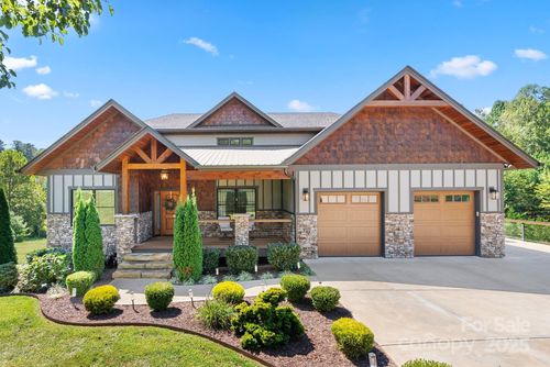 27 Ridge Glenn Ln, Leicester, NC, 28748-8806 | Card Image