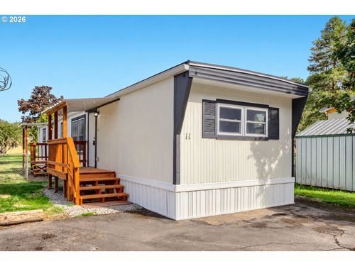 11-26052 Se Eagle Creek Rd, Eagle Creek, OR, 97022-9644 | Card Image