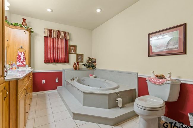 841 Pops Landing Rd, House other with 3 bedrooms, 2 bathrooms and null parking in Ore City TX | Image 12