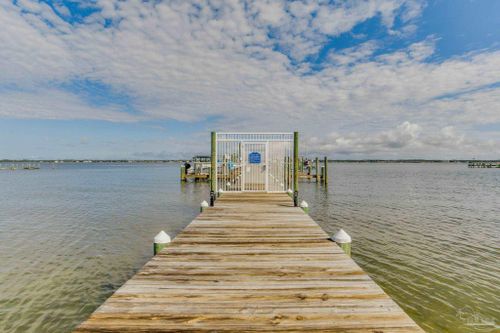 apt-5-8520 Gulf Blvd, Navarre, FL, 32566-7249 | Card Image