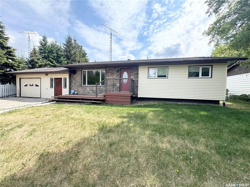 231 2nd Ave, Spalding, SK, S0K2A1 | Card Image