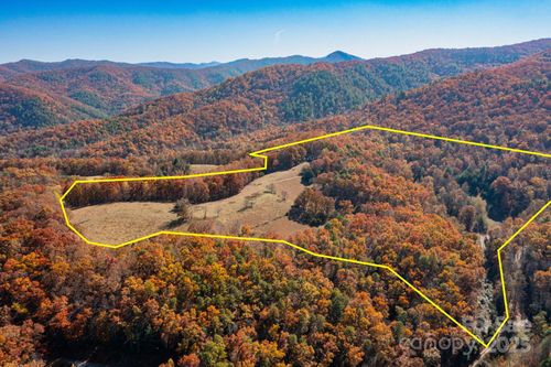 671 Island Hollow Rd, Hot Springs, NC, 28743-7889 | Card Image