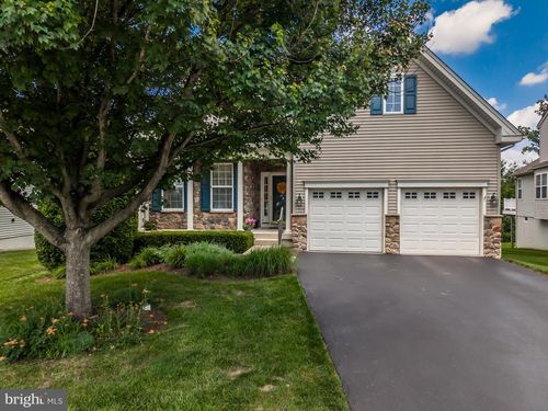 228 Gaston Ln, COATESVILLE, PA, 19320-6542 | Card Image