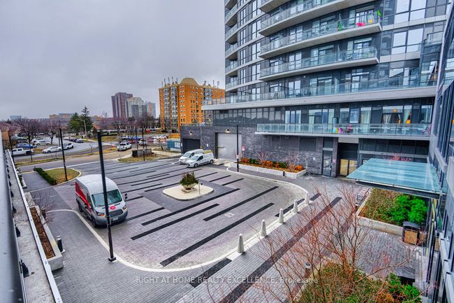 201 - 65 Watergarden Dr, Condo with 3 bedrooms, 2 bathrooms and 1 parking in Mississauga ON | Image 18