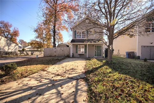 220 Hinton Ave, Chesapeake, VA, 23323-3020 | Card Image