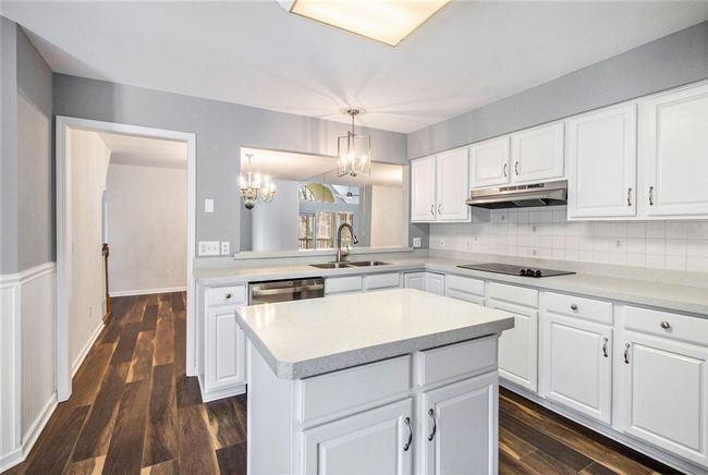 4592 Glen Eagles Dr, Condo with 4 bedrooms, 4 bathrooms and null parking in Brighton MI | Image 9