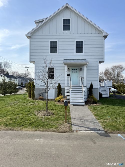 12 Sandy Way, Fairfield, CT, 06824-6508 | Card Image