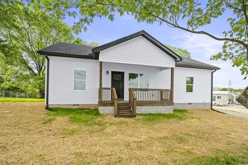 7803 Bob Carr Rd, Cross Plains, TN, 37049-4724 | Card Image