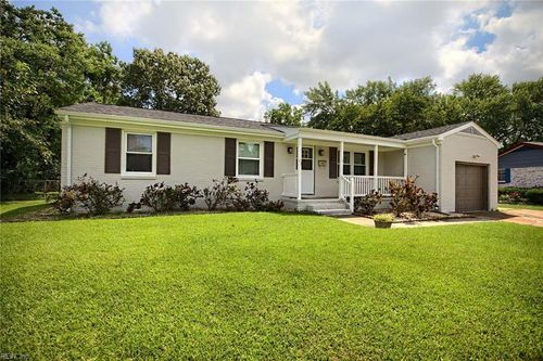 23 Sandra Dr, Newport News, VA, 23608-2210 | Card Image