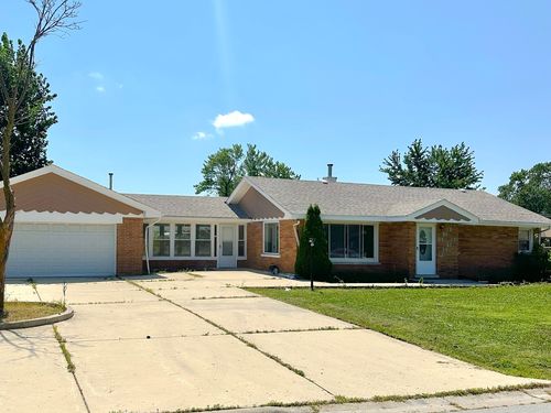 9405 S 76th Ct, Hickory Hills, IL, 60457-2118 | Card Image