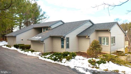 116 Clubhouse Dr, BERNVILLE, PA, 19506-9535 | Card Image