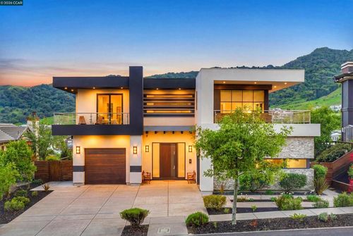 11 Bigleaf Rd, Orinda, CA, 94563-3729 | Card Image