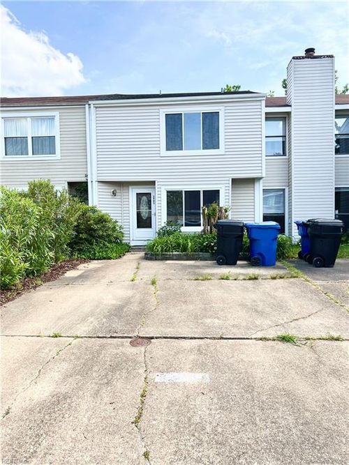 3905 Thalia Trace Ct, Virginia Beach, VA, 23452-2366 | Card Image