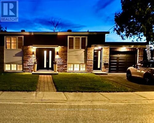 17 A Park Cres, Kapuskasing, ON, P5N1M6 | Card Image