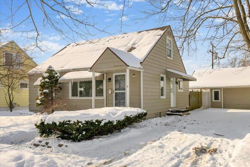 1330 Minnesota Ave, Marysville, MI, 48040-1432 | Card Image