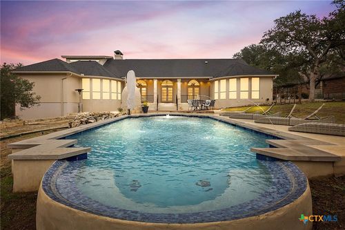 372 Shady Holw, New Braunfels, TX, 78132-2314 | Card Image
