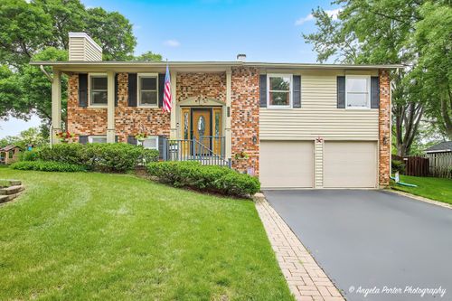 1899 W Alder Dr, Hoffman Estates, IL, 60192-1506 | Card Image