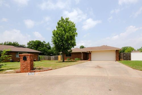3120 W 31st Ct, Stillwater, OK, 74074-2224 | Card Image