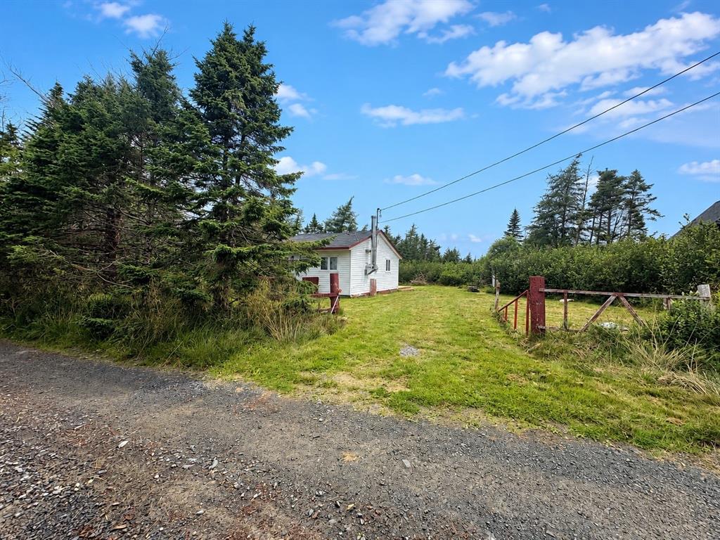 Residential in Roaches Line 2