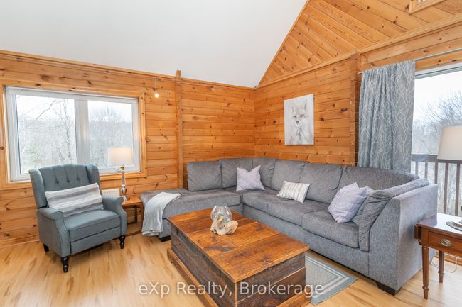 5331 Hwy 124 Highway, House other with 5 bedrooms, 4 bathrooms and 8 parking in Magnetawan ON | Image 12