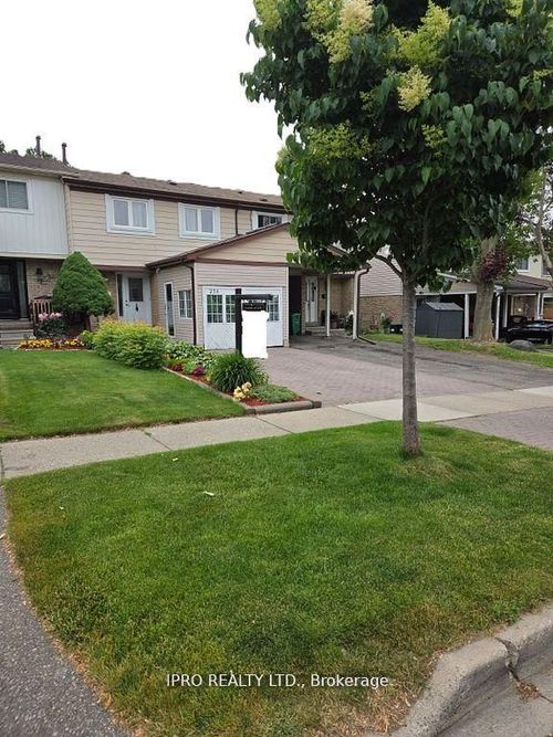 238 Royal Salisbury Way, Brampton, ON, L6V3H4 | Card Image