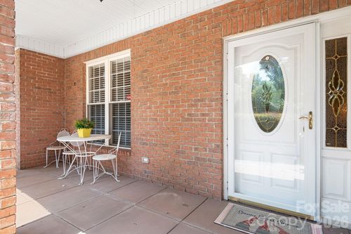 215 Knops Nob Rd, Mooresville, NC, 28115-2488 | Card Image