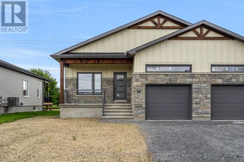 324 Zakari St, Casselman, ON, K0A1M0 | Card Image