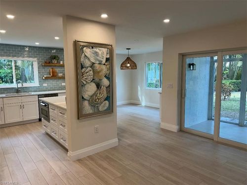 apt-c4-4170 Crayton Rd, NAPLES, FL, 34103-3127 | Card Image