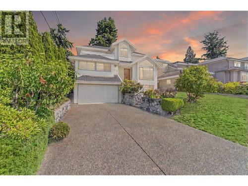 5275 Mckee St, Burnaby, BC, V5J2T7 | Card Image