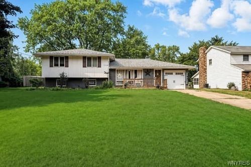 7400 Saint Joseph Rd, Niagara Falls, NY, 14304-1337 | Card Image