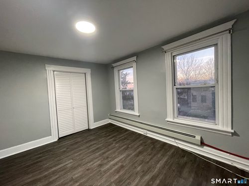 2-158 Chapel St, Milford, CT, 06460-8081 | Card Image