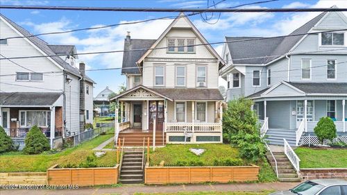 162 S Grant St, Wilkes Barre, PA, 18702-5839 | Card Image