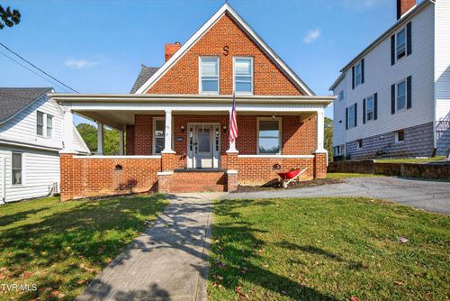407 College St, Marion, VA, 24354-2403 | Card Image