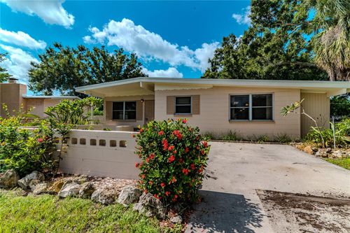 6242 56th Ave N, ST PETERSBURG, FL, 33709-1710 | Card Image