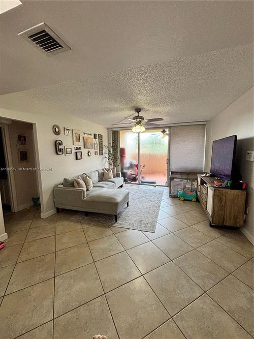 apt-113-10425 Sw 112th Ave, Miami, FL, 33176-8205 | Card Image