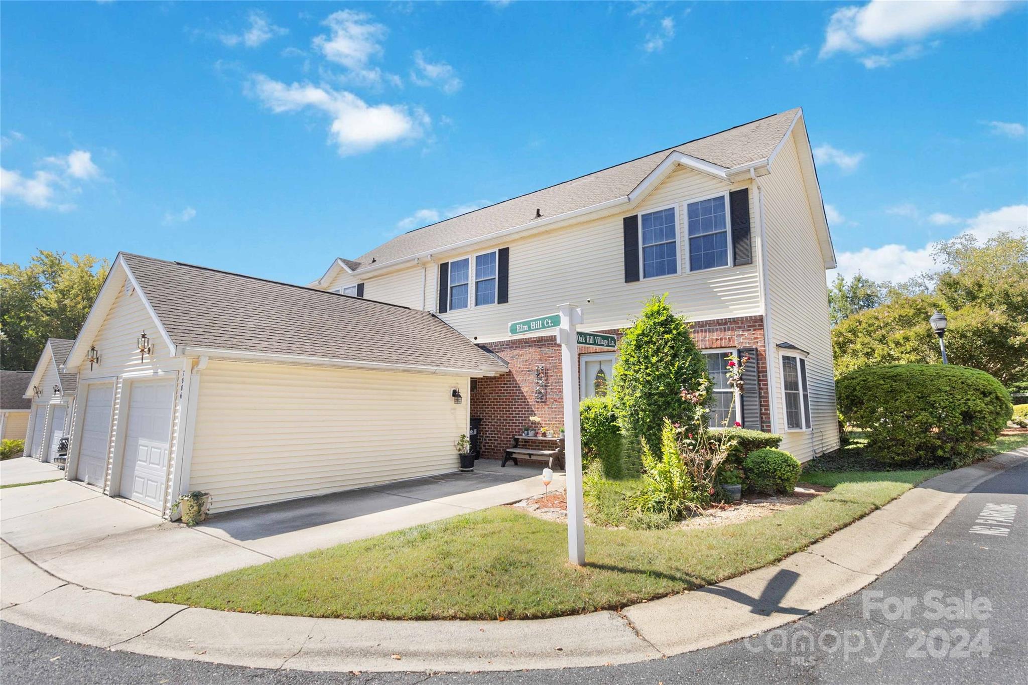 Elm Hill Ct, Charlotte, NC 28217