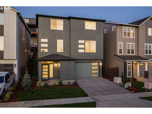 12400 Sw Silvertip St, Beaverton, OR, 97007-3018 | Card Image