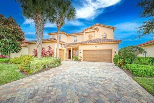5574 55th Ave, Vero Beach, FL, 32967-2460 | Card Image