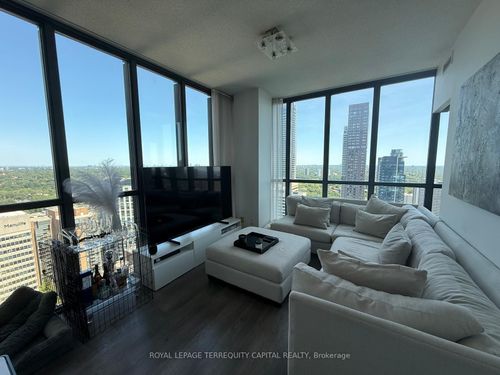 3506-110 Charles St E, Toronto, ON, M4Y1T5 | Card Image