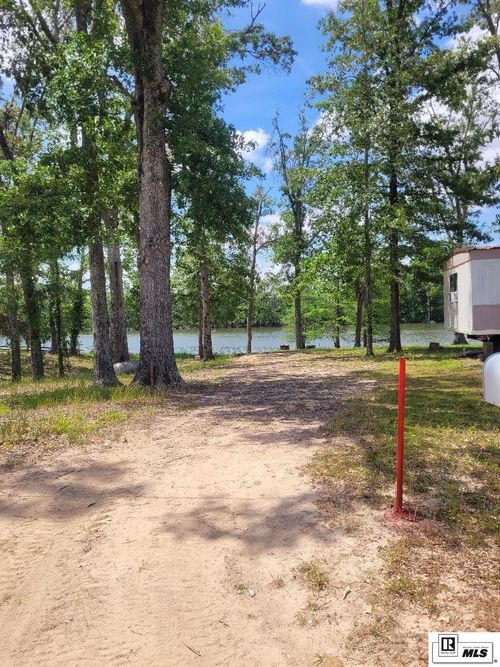 4695 Lynn Winnon Rd, Oak Ridge, LA, 71264-9374 | Card Image