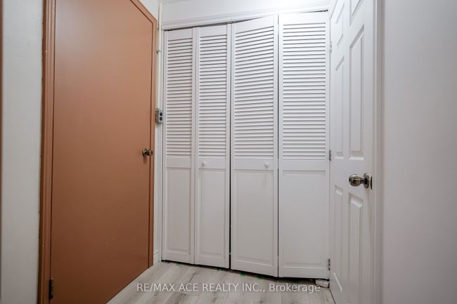 28 Wilkins Dr, House other with 6 bedrooms, 3 bathrooms and 4 parking in Kitchener ON | Image 37