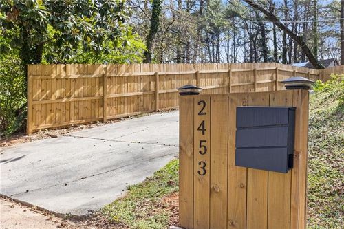 2453 Paul Ave Nw, ATLANTA, GA, 30318-1132 | Card Image