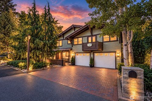 310 Division St, Leavenworth, WA, 98826-1443 | Card Image